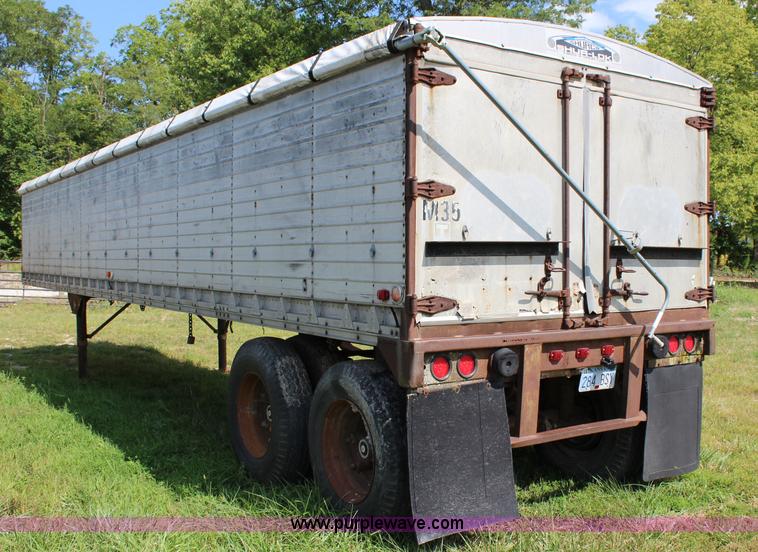 image for item J3571 1965 Timpte TT10EP grain trailer