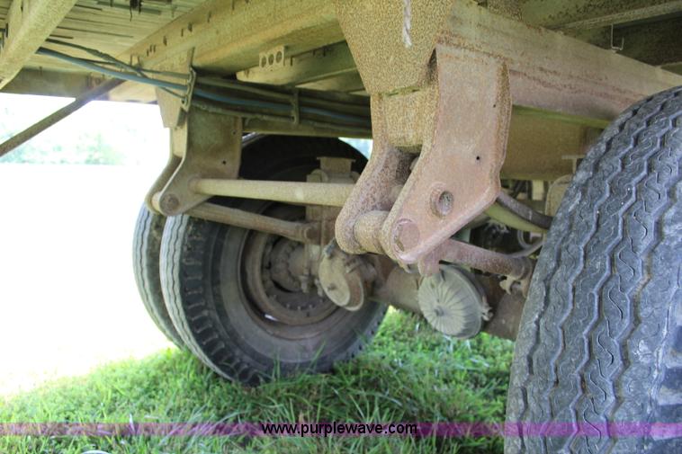 image for item J3571 1965 Timpte TT10EP grain trailer