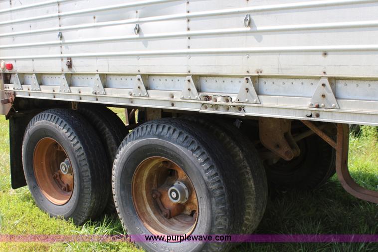 image for item J3571 1965 Timpte TT10EP grain trailer