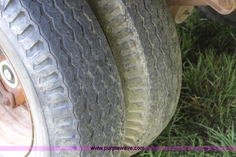 image for item J3571 1965 Timpte TT10EP grain trailer