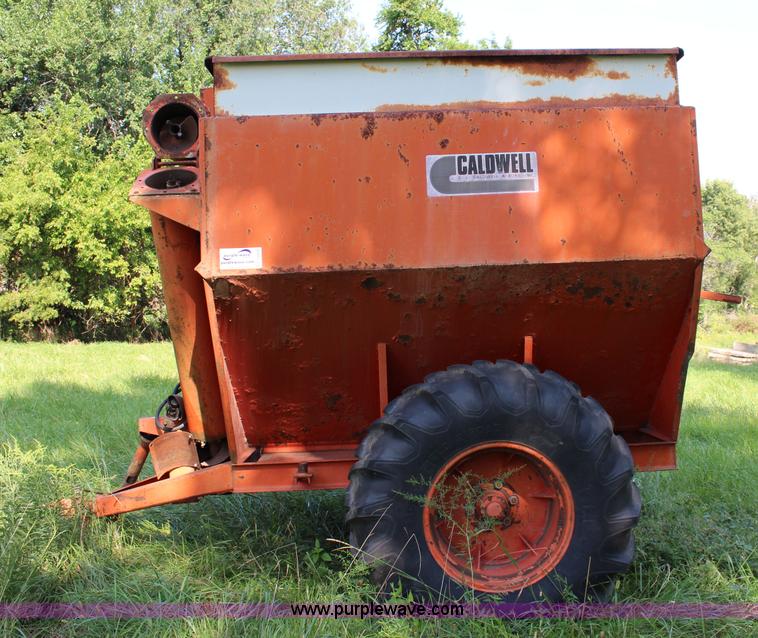 image for item J3572 Caldwell GC250 auger wagon