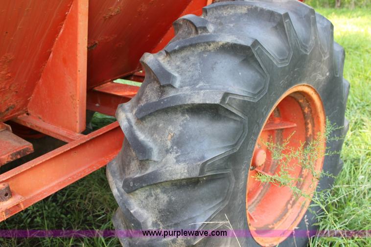 image for item J3572 Caldwell GC250 auger wagon