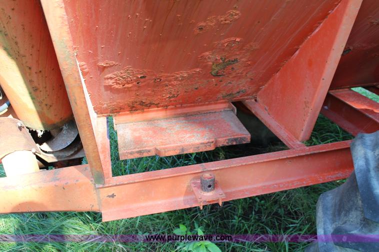 image for item J3572 Caldwell GC250 auger wagon
