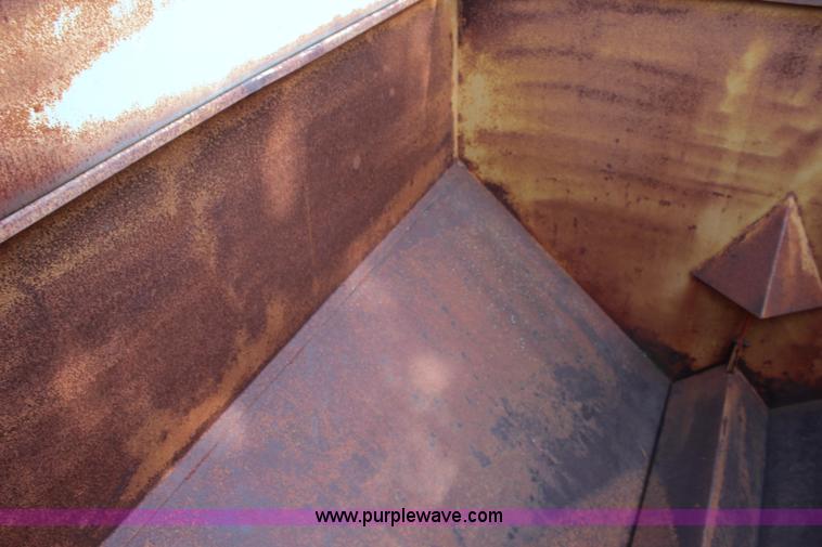 image for item J3572 Caldwell GC250 auger wagon