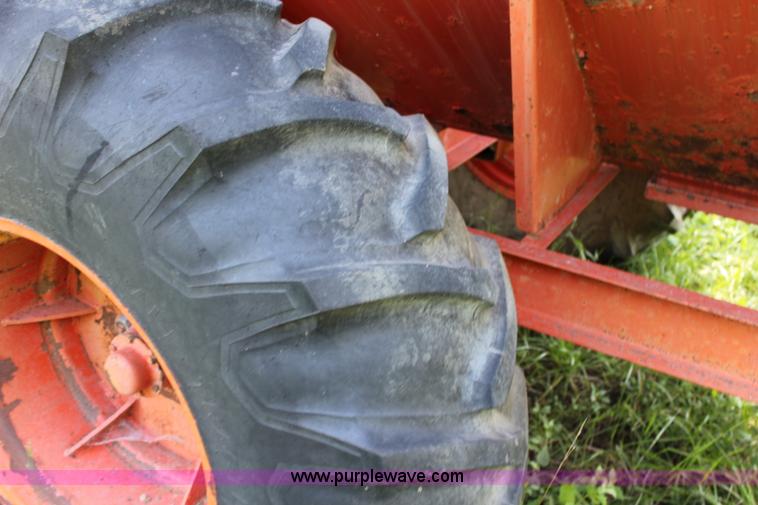 image for item J3572 Caldwell GC250 auger wagon