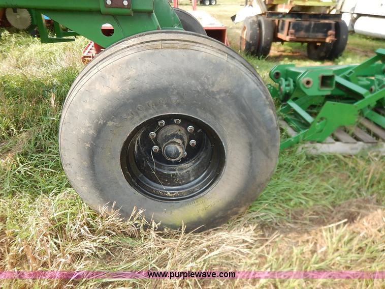 image for item J6434 Great Plains 1150 air seeder cart