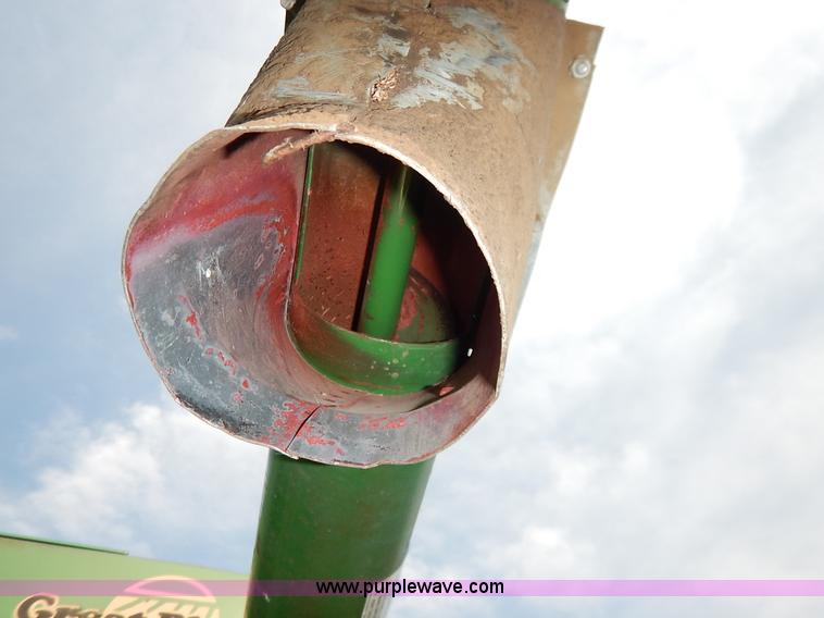 image for item J6434 Great Plains 1150 air seeder cart