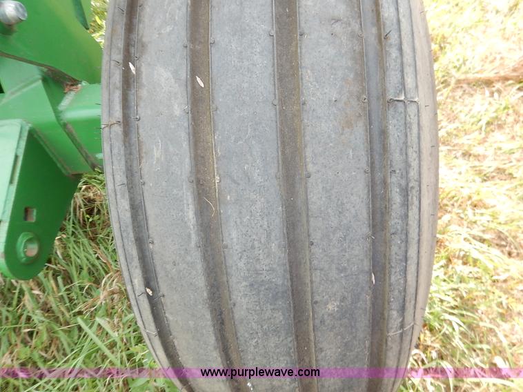 image for item J6434 Great Plains 1150 air seeder cart