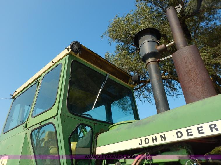 image for item J6461 1975 John Deere 7520 4WD tractor