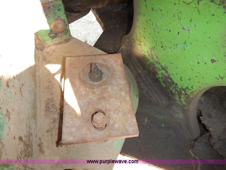 image for item J6461 1975 John Deere 7520 4WD tractor