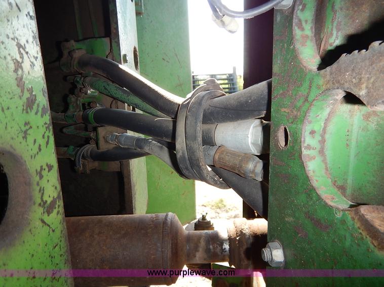 image for item J6461 1975 John Deere 7520 4WD tractor