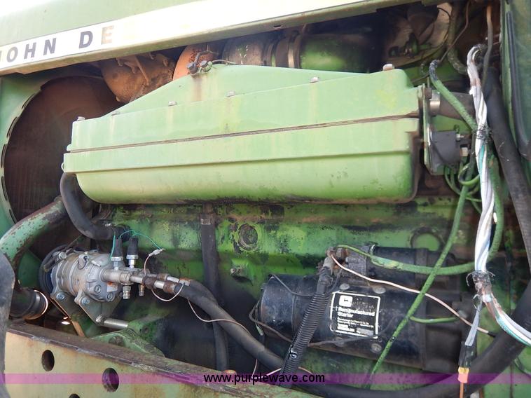 image for item J6461 1975 John Deere 7520 4WD tractor