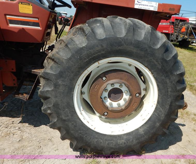 image for item J6470 Fiat Hesston DT60-66 MFWD tractor