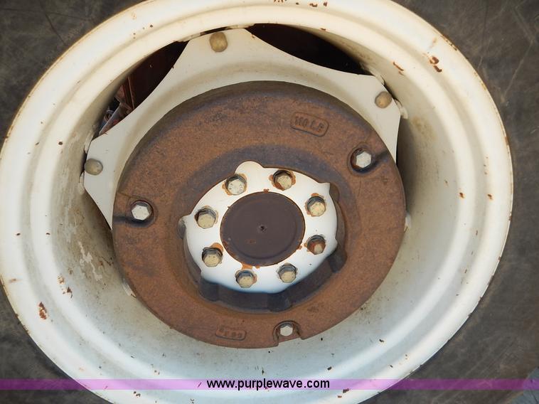 image for item J6470 Fiat Hesston DT60-66 MFWD tractor