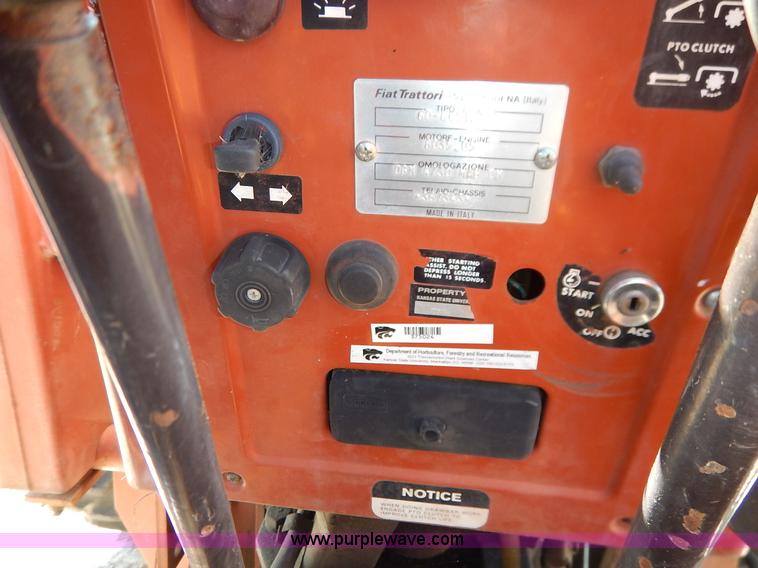 image for item J6470 Fiat Hesston DT60-66 MFWD tractor