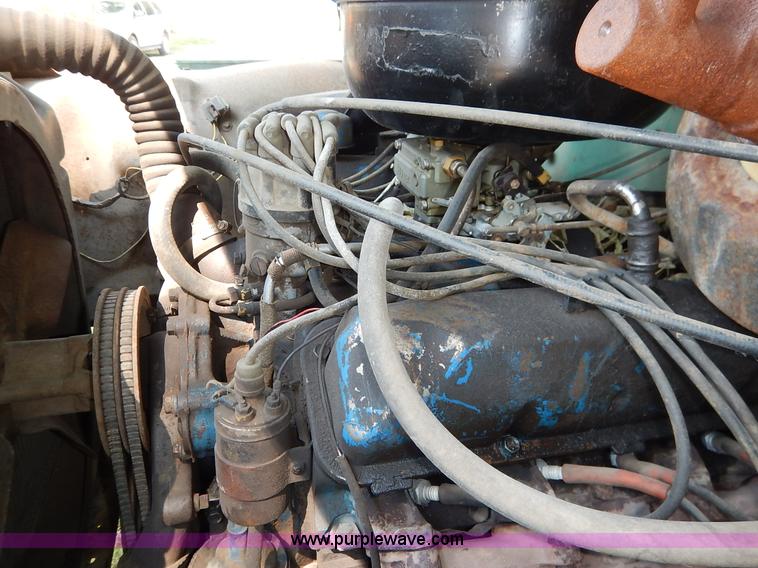 image for item J6472 1966 Ford F Series grain truck