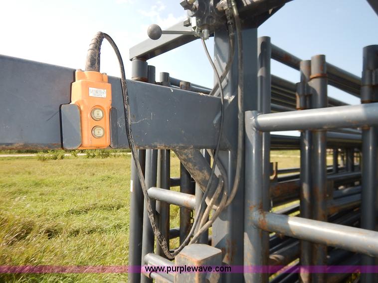 image for item J6473 Linn Rawhide gooseneck portable corral