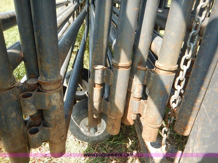 image for item J6473 Linn Rawhide gooseneck portable corral