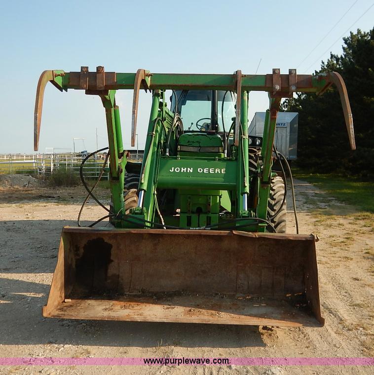 image for item J6475 1992 John Deere 3255 MFWD tractor