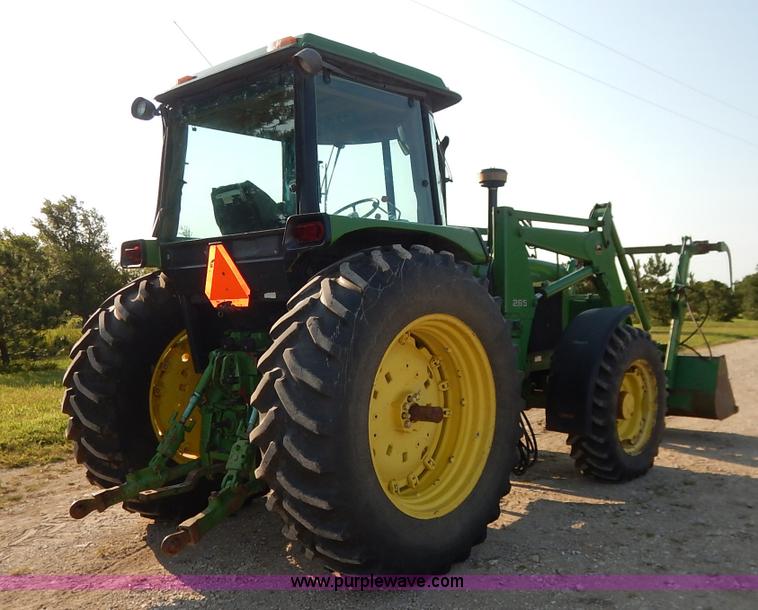 image for item J6475 1992 John Deere 3255 MFWD tractor