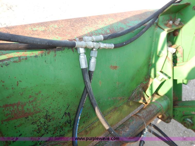 image for item J6475 1992 John Deere 3255 MFWD tractor