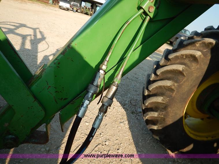 image for item J6475 1992 John Deere 3255 MFWD tractor