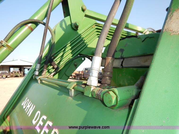 image for item J6475 1992 John Deere 3255 MFWD tractor