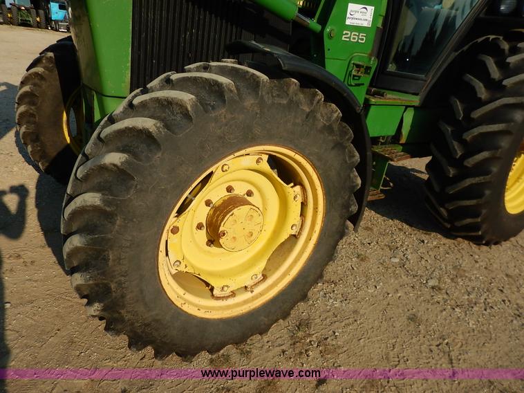 image for item J6475 1992 John Deere 3255 MFWD tractor