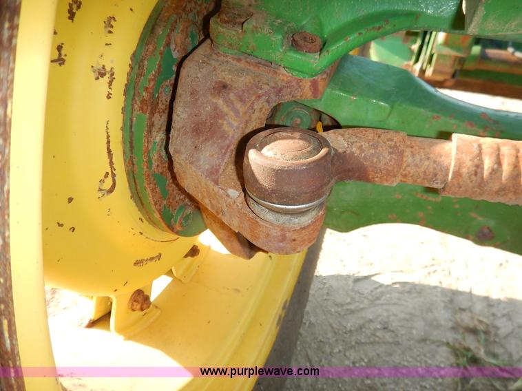 image for item J6475 1992 John Deere 3255 MFWD tractor