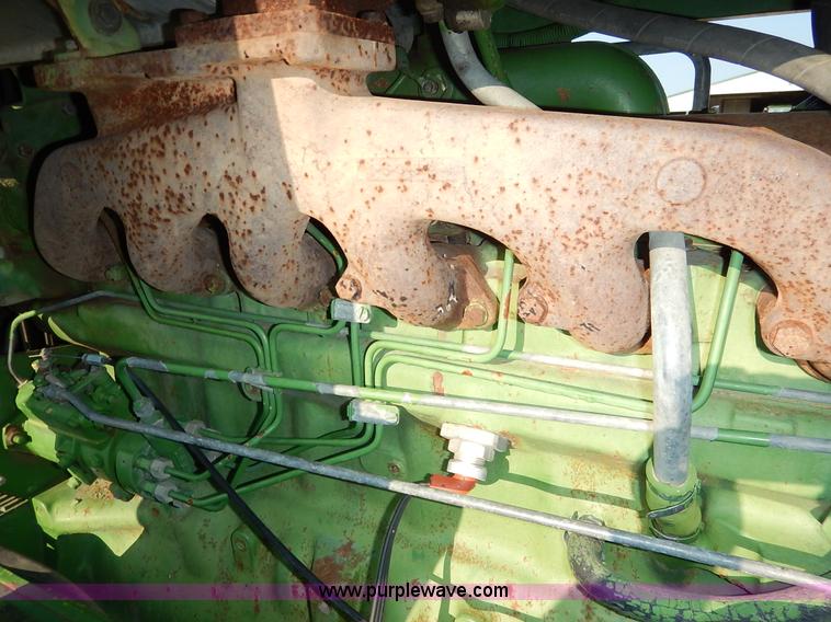 image for item J6475 1992 John Deere 3255 MFWD tractor