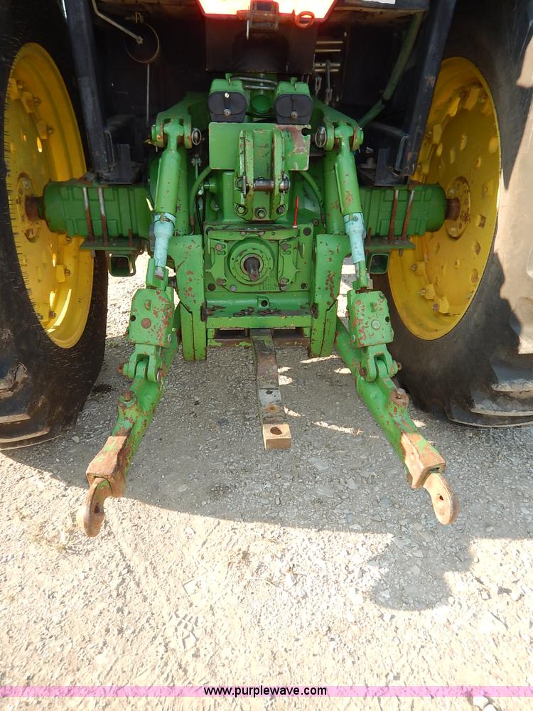 image for item J6475 1992 John Deere 3255 MFWD tractor