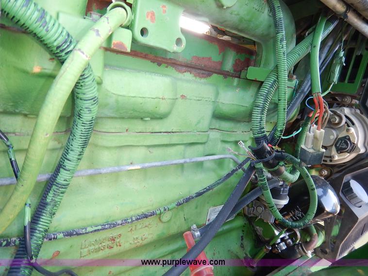 image for item J6475 1992 John Deere 3255 MFWD tractor