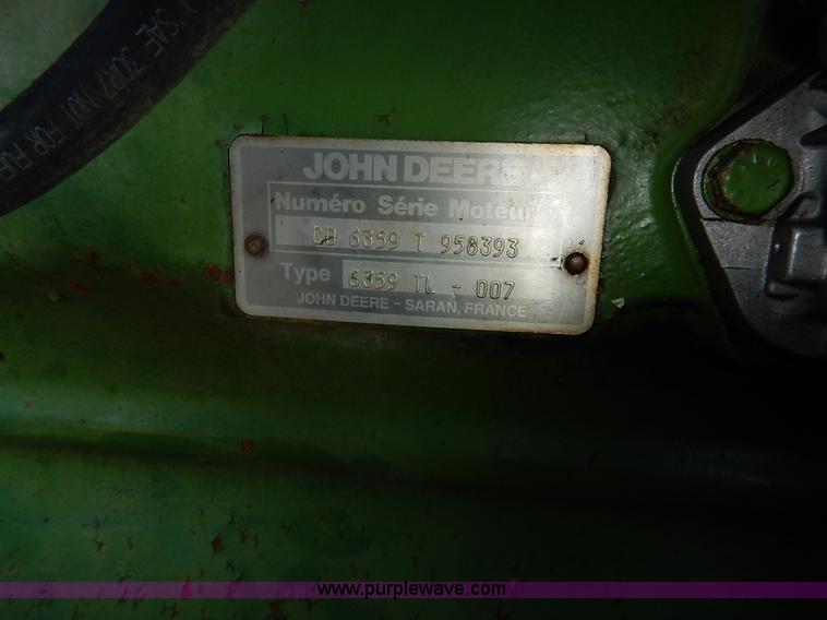 image for item J6475 1992 John Deere 3255 MFWD tractor
