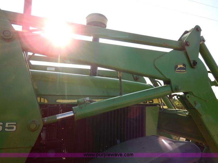 image for item J6475 1992 John Deere 3255 MFWD tractor