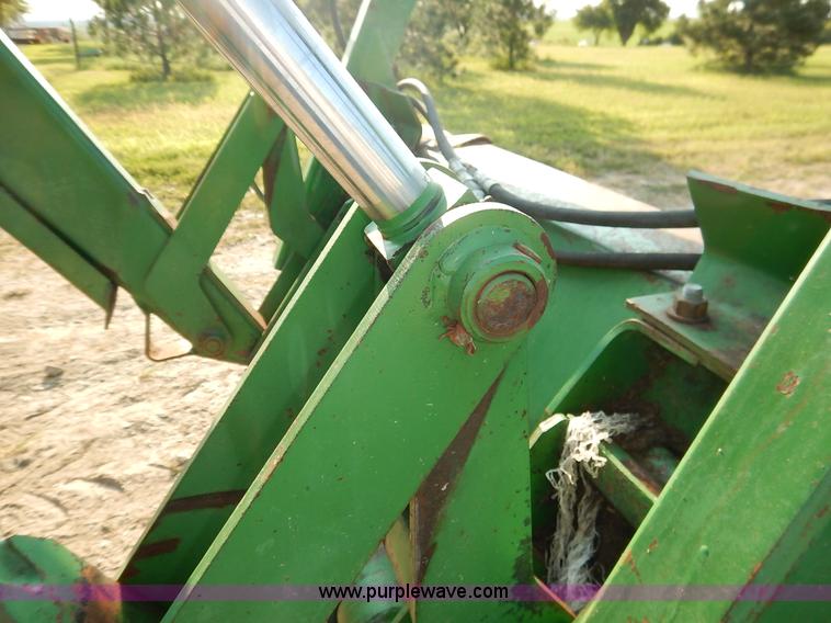 image for item J6475 1992 John Deere 3255 MFWD tractor
