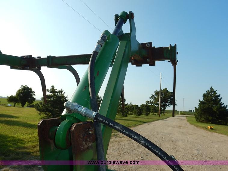 image for item J6475 1992 John Deere 3255 MFWD tractor