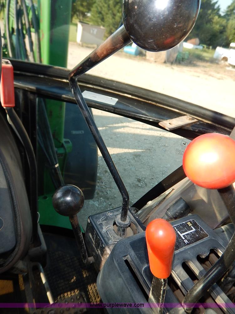 image for item J6475 1992 John Deere 3255 MFWD tractor