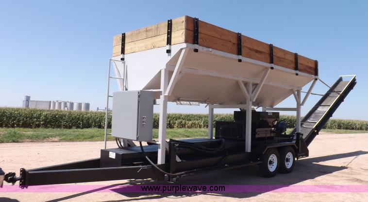 image for item J6999 Automatic Equipment roller mill