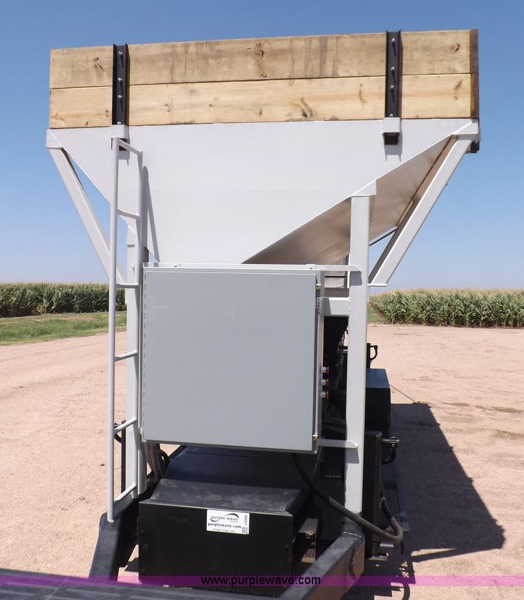 image for item J6999 Automatic Equipment roller mill