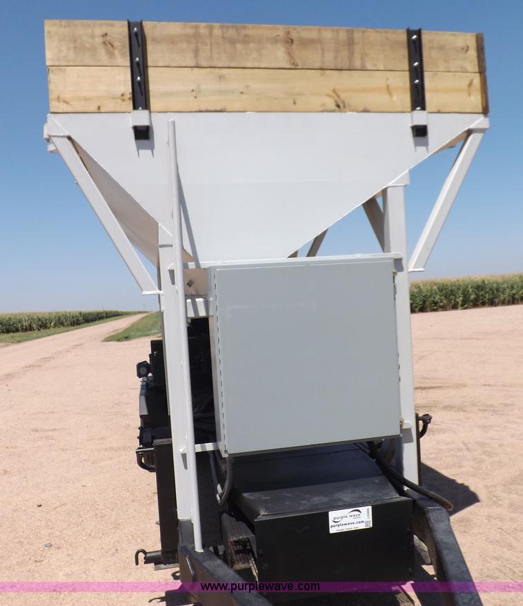 image for item J6999 Automatic Equipment roller mill