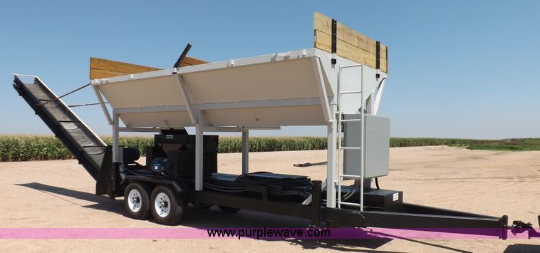 image for item J6999 Automatic Equipment roller mill