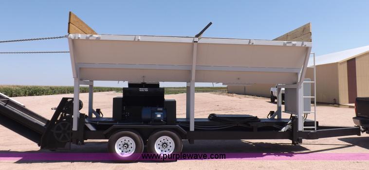 image for item J6999 Automatic Equipment roller mill