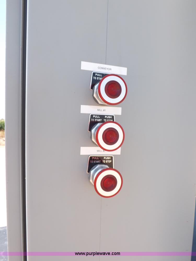 image for item J6999 Automatic Equipment roller mill