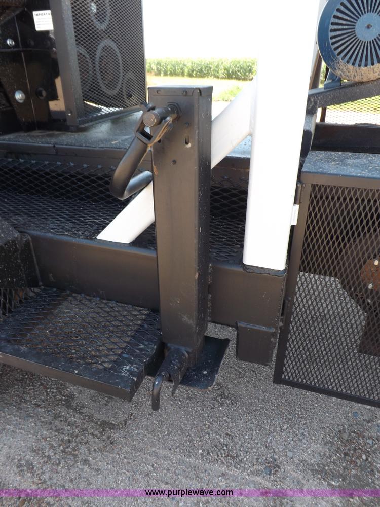 image for item J6999 Automatic Equipment roller mill