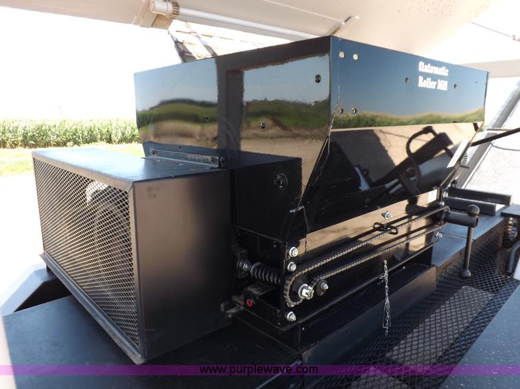 image for item J6999 Automatic Equipment roller mill