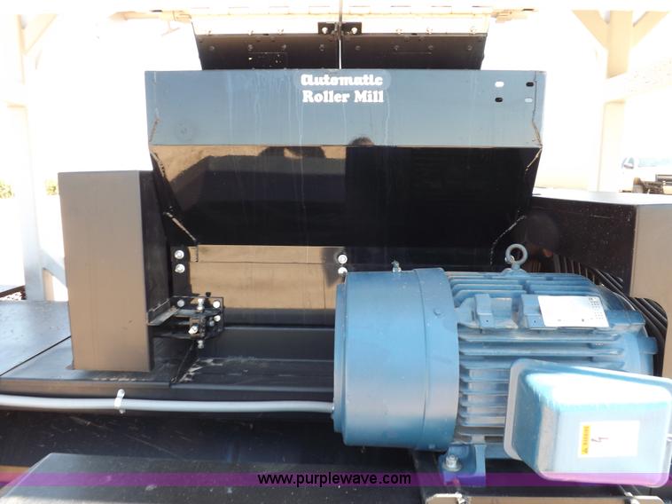 image for item J6999 Automatic Equipment roller mill