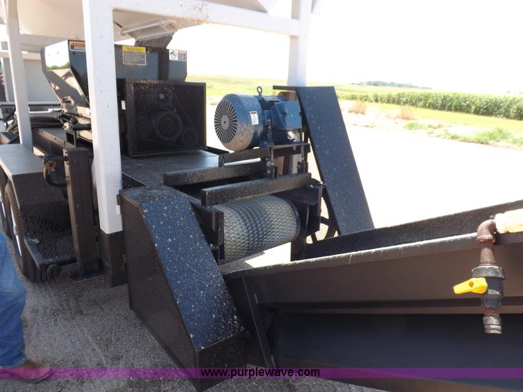 image for item J6999 Automatic Equipment roller mill