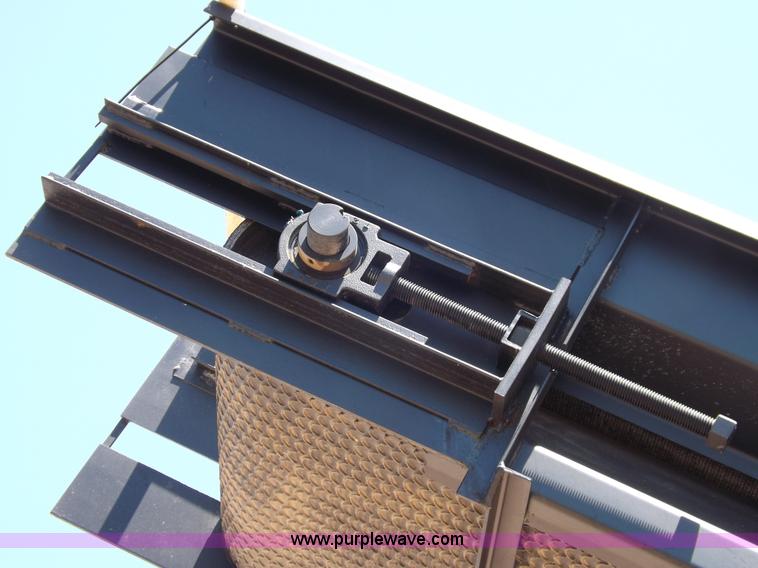 image for item J6999 Automatic Equipment roller mill