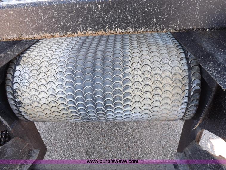 image for item J6999 Automatic Equipment roller mill