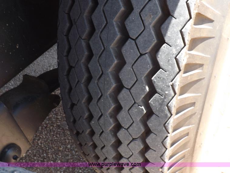 image for item J6999 Automatic Equipment roller mill